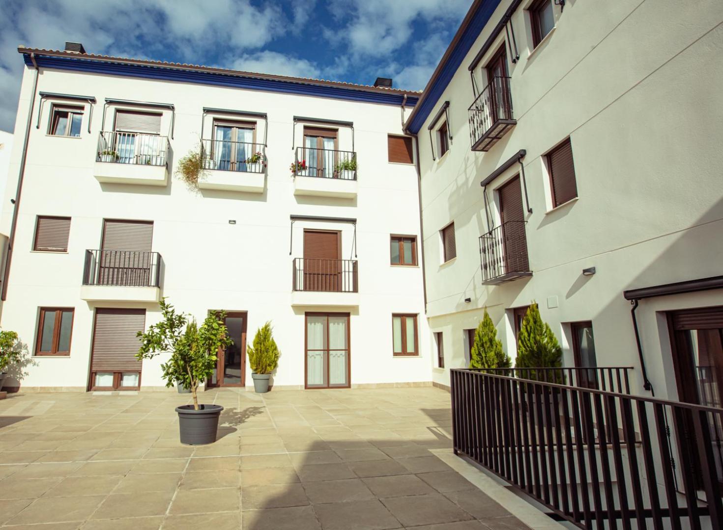 Apartamentos Turisticos Pilaria Jaen Exterior photo