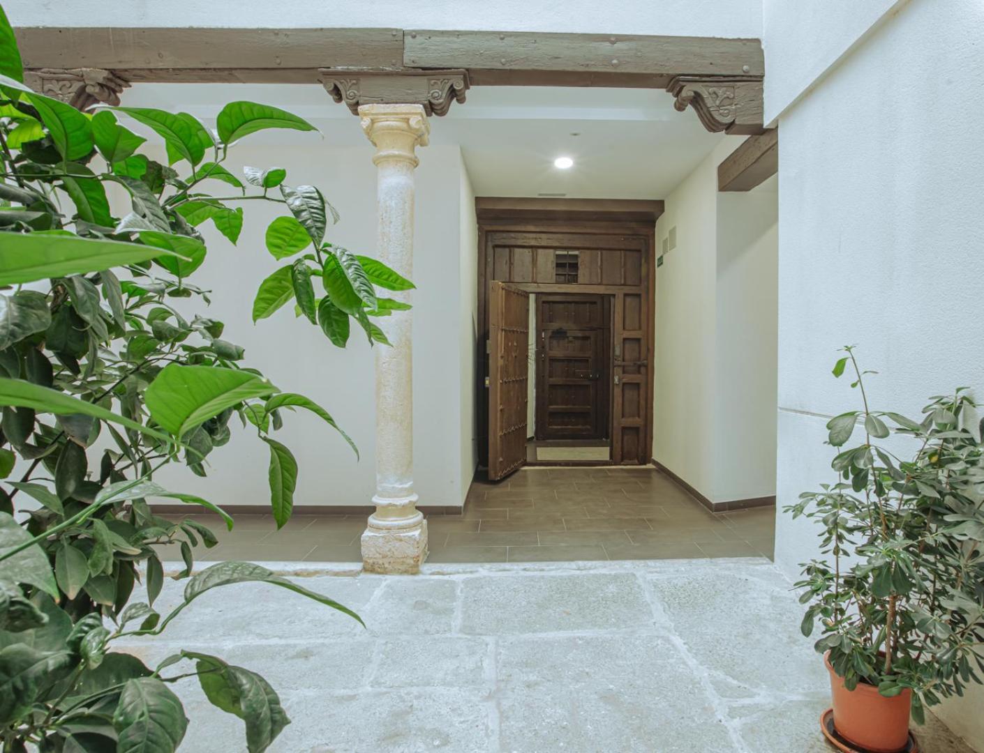 Apartamentos Turisticos Pilaria Jaen Exterior photo